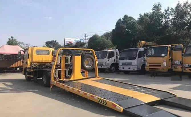 临高汽车中途维修案例
